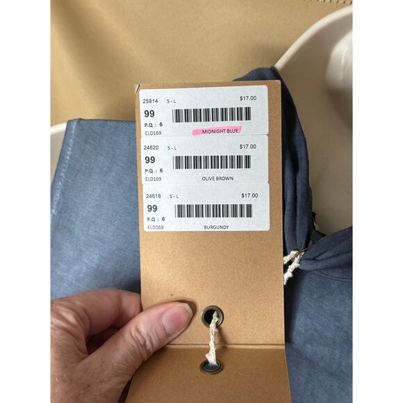 Pol Gray Fringe Top S NWT - Picture 9 of 10